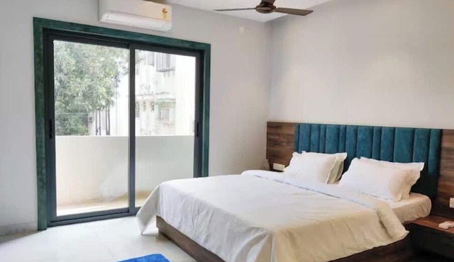Stay by Insata Hospitality - Kolkata