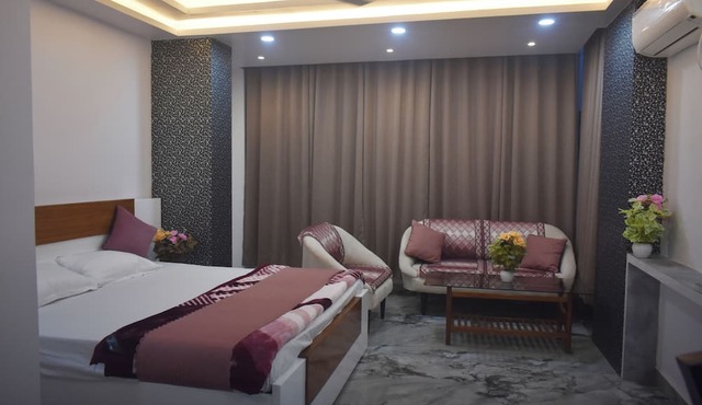 Hotel Neelkanth