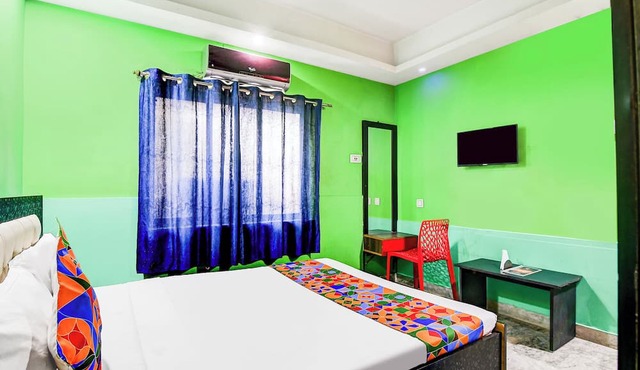 Fabhotel Rose