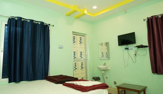 Hotel Mid Town Daringbadi