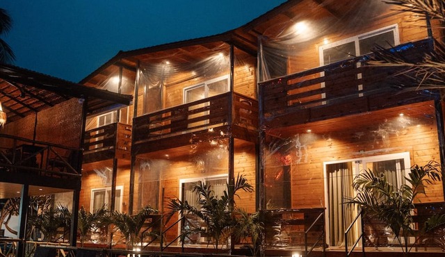 Tranquillo By The Beach - Luxury Wooden