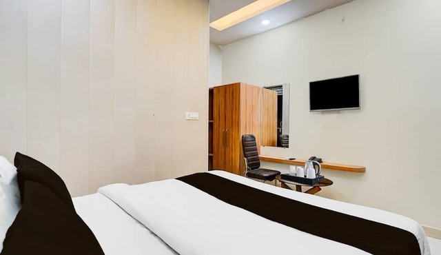 Classic Krishna Inn in Prayagraj