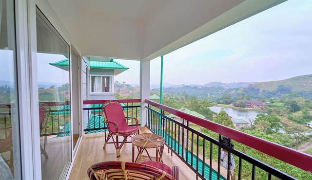 Priyas Villa Vagamon by VOYE HOMES