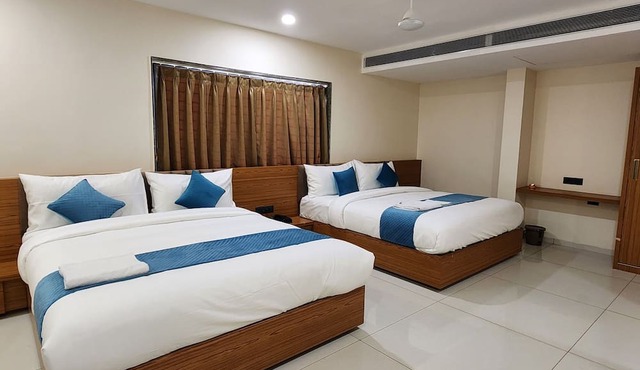 Hotel The Avirajan