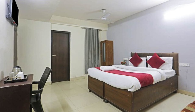 Hotel Raj Palace