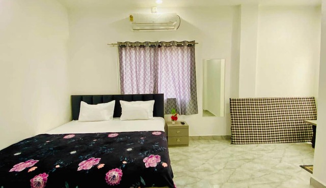 Prabhu Ji Home Stay