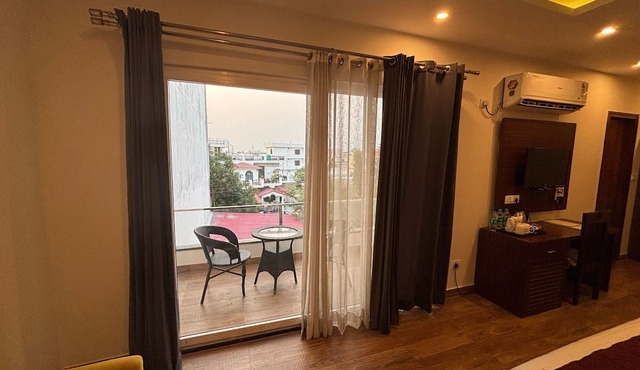 Hotel MJ Ghai Residency