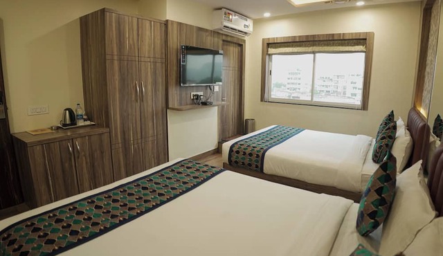 Hotel Grand Residency