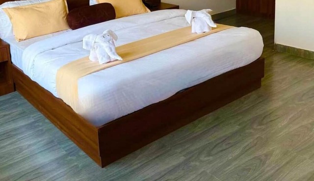 Lampost Boutique Hotel