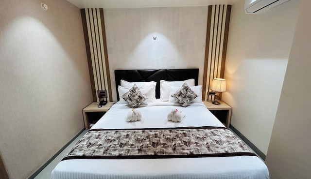 HOTEL MEENA AURUM INN