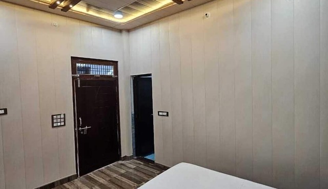 Vinayak Guest House