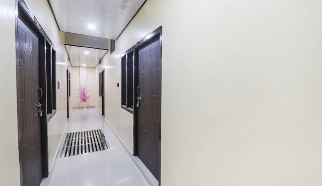 Fabhotel Awadh Inn - 600 m from Ram mandir