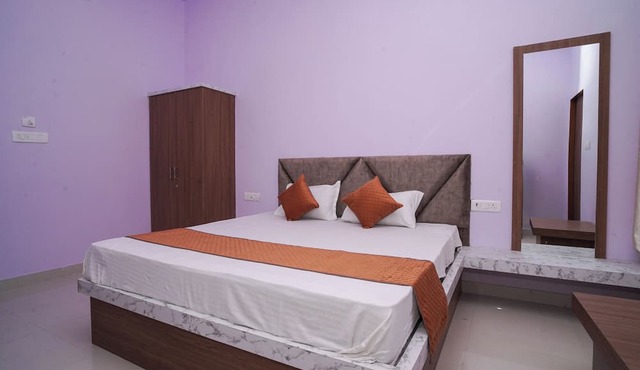 Hotel Pushpa Inn