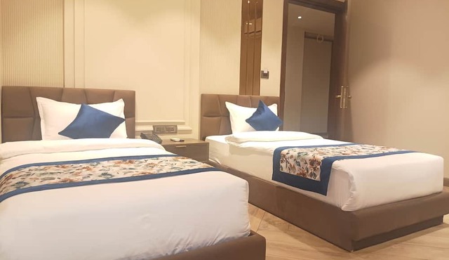 Qotel Signature Coleman Janakpuri