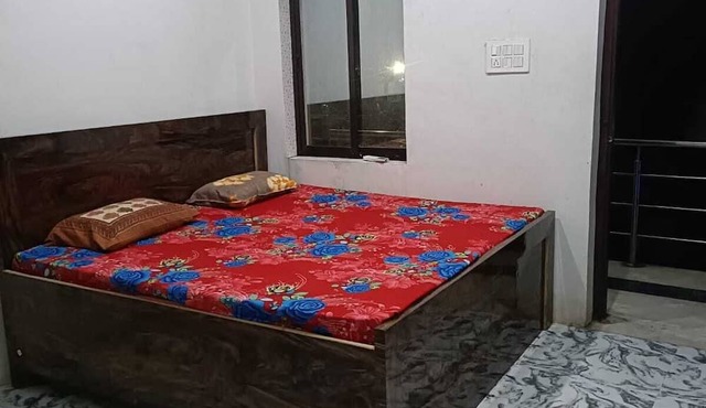 SHRI KRISHNA SHRYAASHRYA ASHRAM