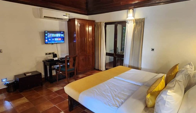 Kumarakom Tharavadu - Heritage Hotel