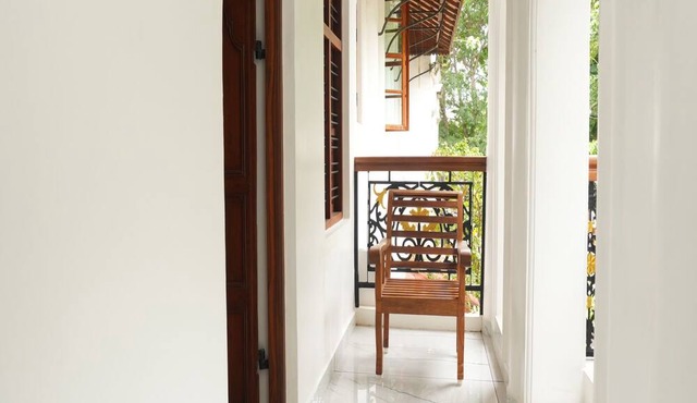 Rebel De Pondicherry