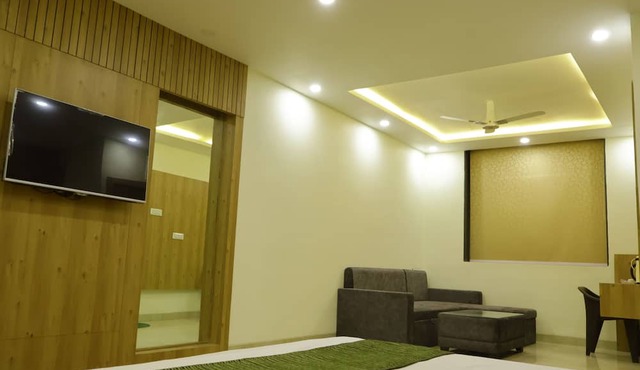 HOTEL KRISHNA PRIDE