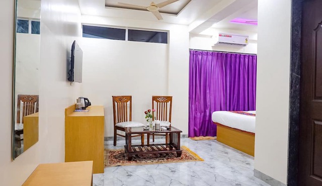 Fabhotel Falcon Executive