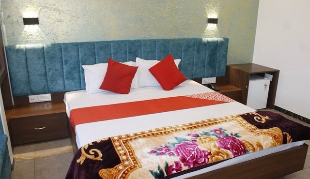 Hotel Satyam Palace