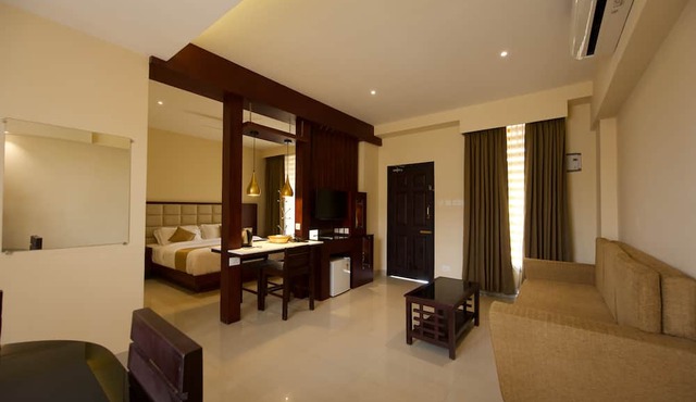 Thekkady Gavi Suites
