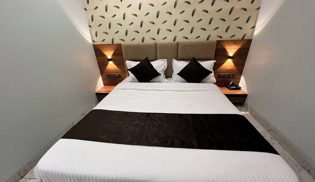 Hotel Moon Light Isanpur Ahmedabad