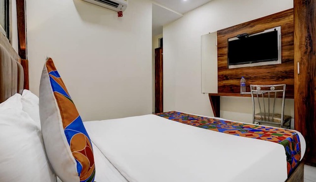 FabExpress Golden Sands inn in Mumbai