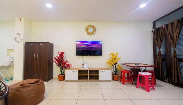 Roscotel Bay Stays 2BHK Near White Town