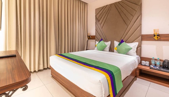 Treebo Premium Heritage Grand, Thane