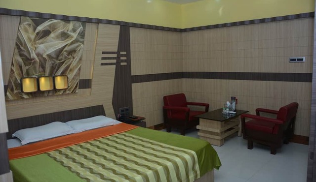 Hotel Ellora