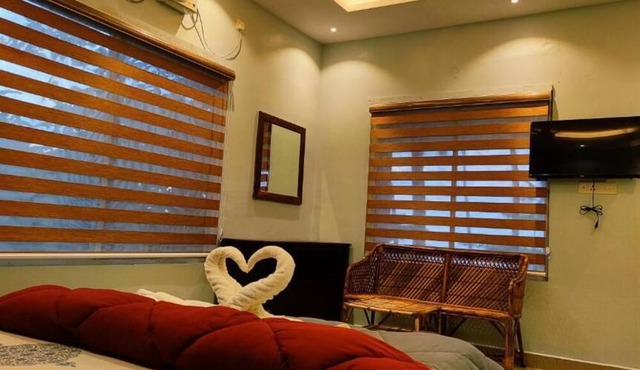 Pura Vida Varkala