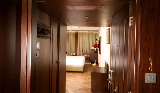 The Ambassador, Mumbai