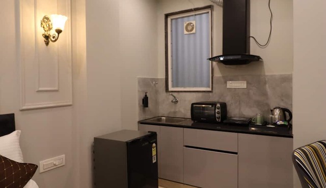 Exotic Studio Stayz I Artemis Hospital in Gurugram