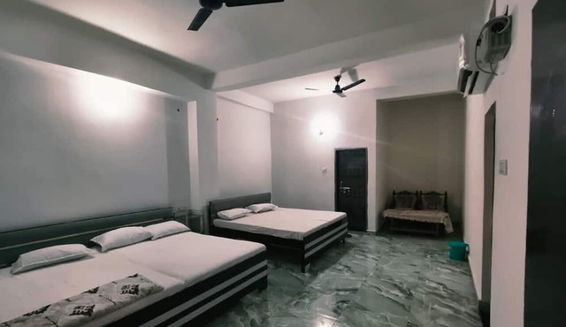 Hotel Vaibhav Mandapam