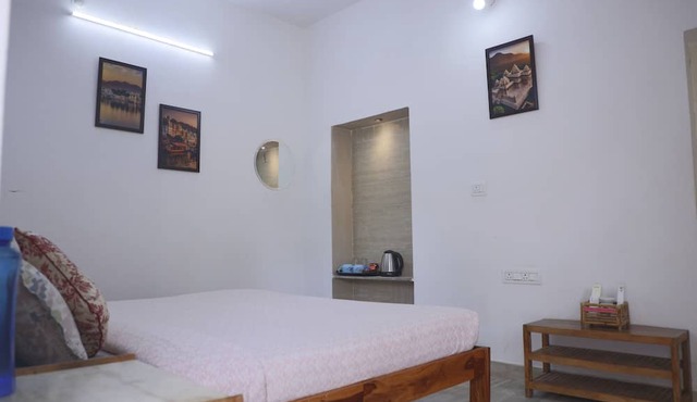 Hotel Atithya