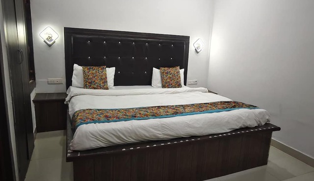 Hotel Ansh Palace