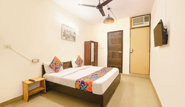 Fabhotel Mohan Villa