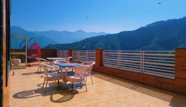 Sach Hotel & Resort Masoori