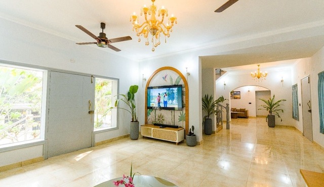 Reebah Inn & Suites