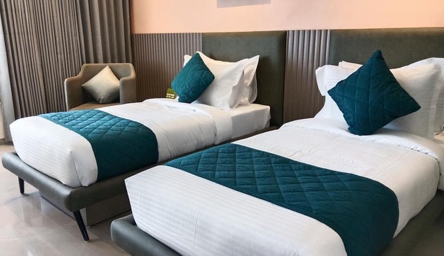Comfort INN Empire Morbi
