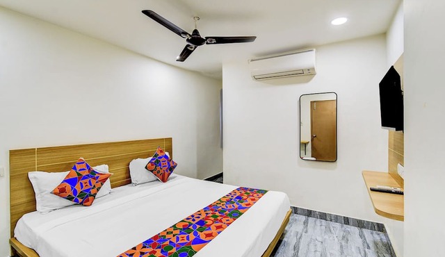FabHotel Che Sigma - Nr. LB Nagar Metro Station