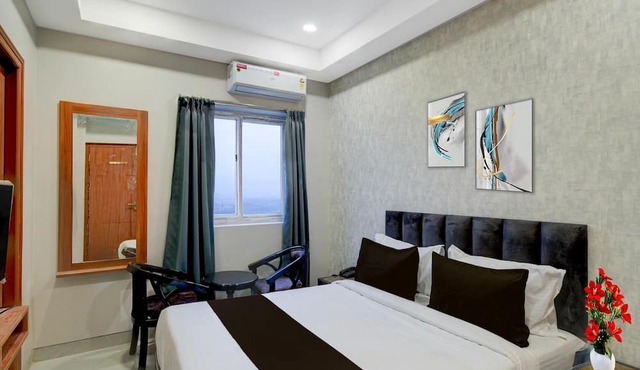 Super Deluxe Roommiyapur Metro Station
