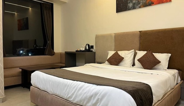 Hotel Ace Inn