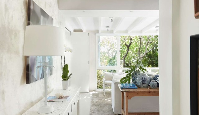 Stonehouse Garden Apartment by Contemporary Hotels