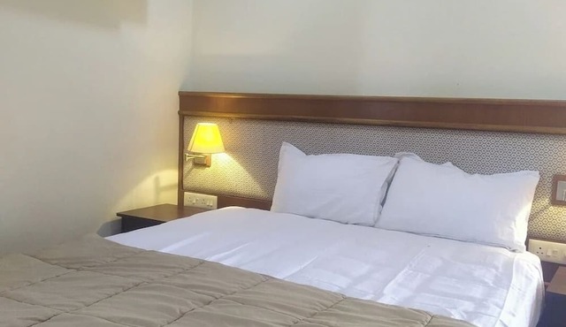 Charming 1-bedroom in an upscale apartment in tiruvalla