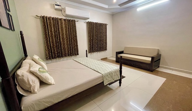 Charming 4-bedroom bungalow with WiFi and AC in Tirupati in TIRUPATI