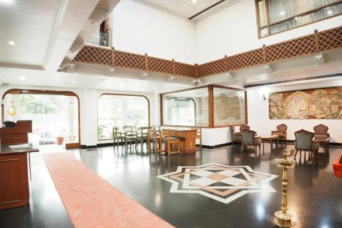 Arch Manor,Bhopal