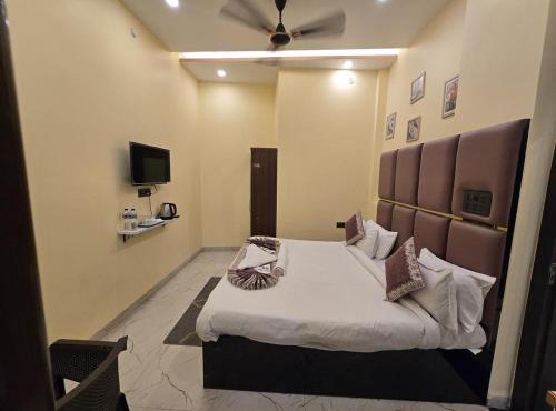 Hotel Nandan 200 Mtr From Ram Mandir