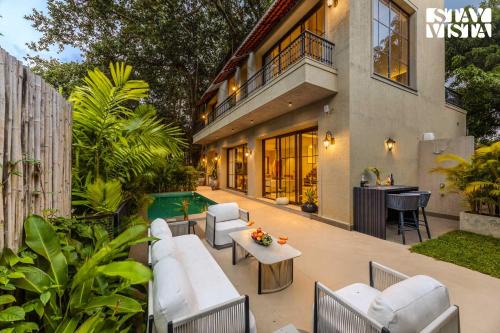StayVista at Villa De Amara with Wifi, BBQ