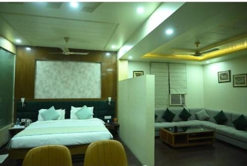 The Vaishnavi Hotel , Buxar Bihar